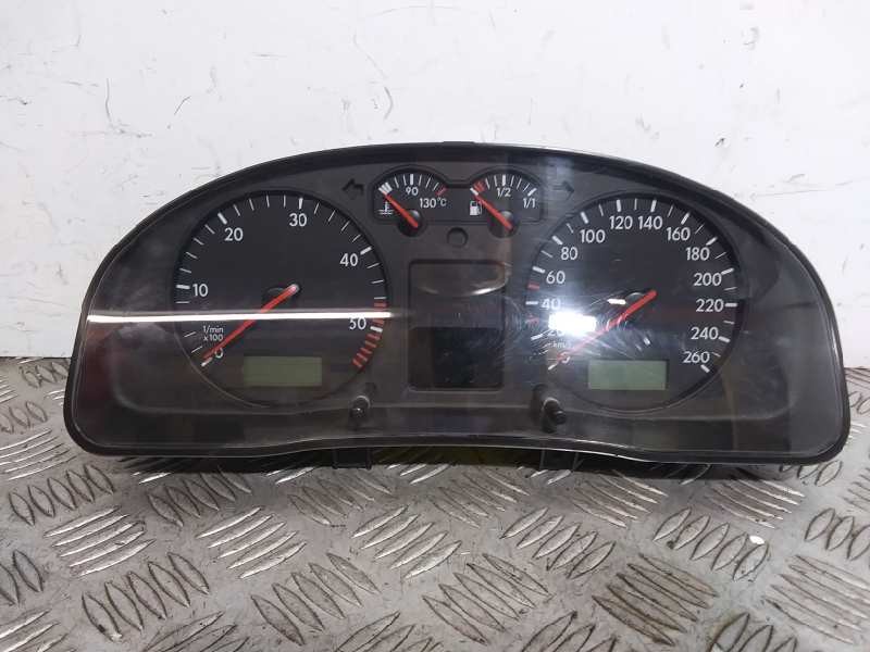 Recambio de cuadro instrumentos para volkswagen passat berlina (3b2) comfortline referencia OEM IAM 3B0920822A  