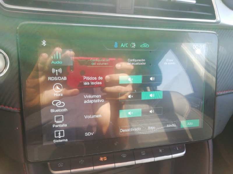 Recambio de pantalla multifuncion para mg zs luxury referencia OEM IAM ZS11X573101  11307917