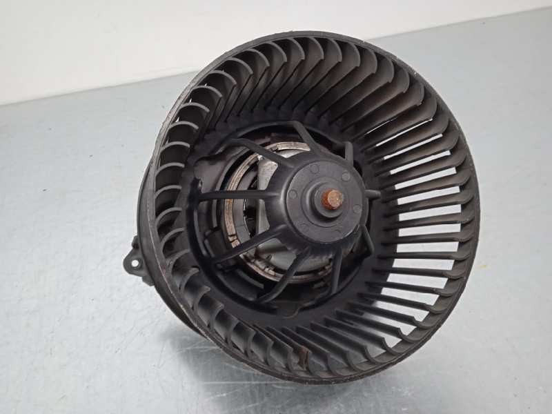 Recambio de motor calefaccion para land rover freelander baikal referencia OEM IAM N200470F  2 PINS