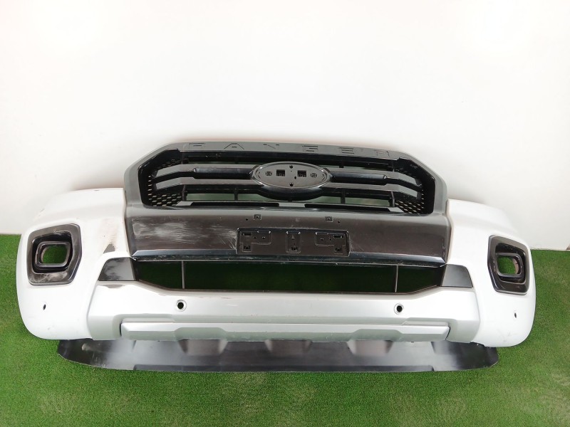Recambio de paragolpes delantero para ford ranger (tke) 2.2 tdci 4x4 referencia OEM IAM JB3B17C831D JB3B17C831D 