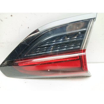 PILOTO TRASERO IZQUIERDO INTERIOR 90194158 / 9830097880 39162668 