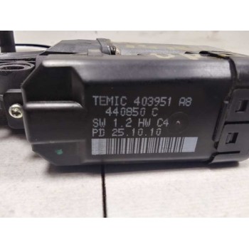 Recambio de motor elevalunas delantero derecho para kia pro_cee´d drive referencia OEM IAM 403951  