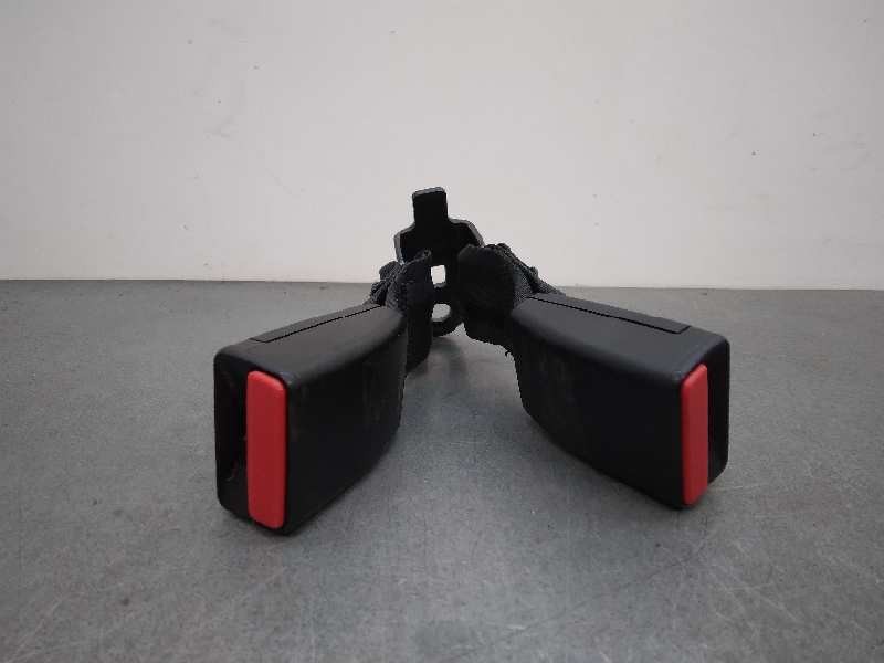 Recambio de enganche cinturon para peugeot 208 referencia OEM IAM 6188682 TRASERO DERECHO DOBLE