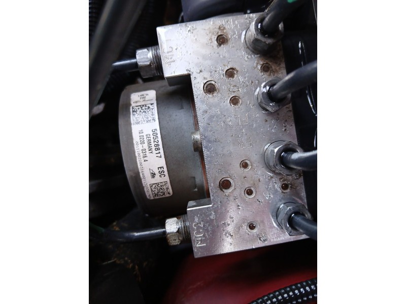 Recambio de abs para alfa romeo giulietta (940_) 2.0 jtdm (940fxq1a, 940fyc1a) referencia OEM IAM 50528817  