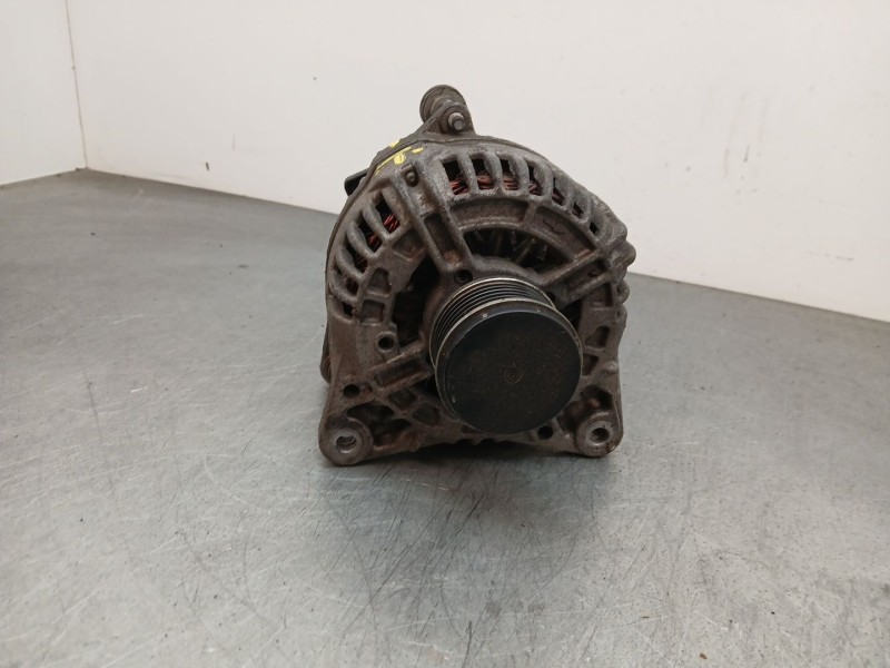 Recambio de alternador para nissan juke (f15) 1.5 dci referencia OEM IAM 0124525140  