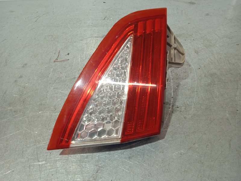 Recambio de piloto trasero izquierdo interior para ford mondeo ber. (ca2) trend referencia OEM IAM 7S7113A603A  