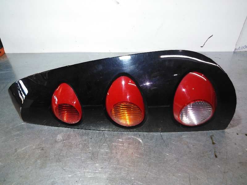 Recambio de piloto trasero derecho para smart forfour 1.1 cat referencia OEM IAM A4548201164  