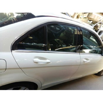 PUERTA TRASERA DERECHA A204730220064 