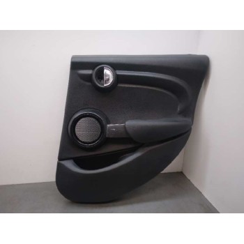 GUARNECIDO PUERTA TRASERA DERECHA 7322702 