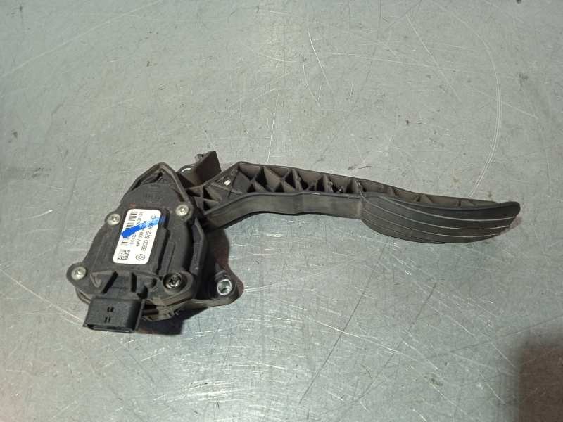 Recambio de potenciometro pedal para renault master kipper doka l3h1 3,5t referencia OEM IAM 8200672369C  
