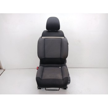 ASIENTO DELANTERO IZQUIERDO 