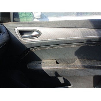 GUARNECIDO PUERTA DELANTERA DERECHA 