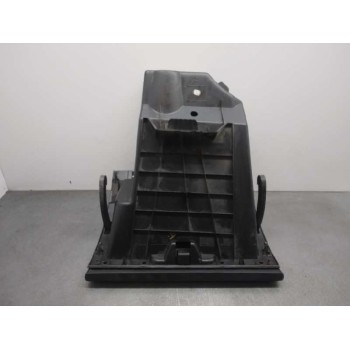 Recambio de guantera para renault master pritsche/fgst l2h1 3,5t referencia OEM IAM 685000045R  