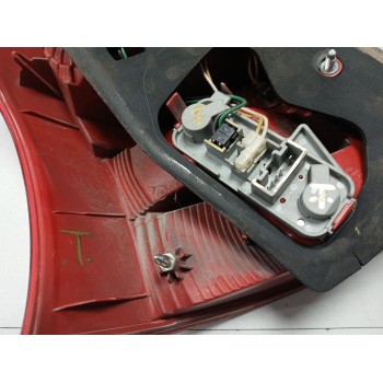 Recambio de piloto trasero derecho para toyota yaris (_p9_) 1.4 d-4d (nlp90_) referencia OEM IAM   5 puertas