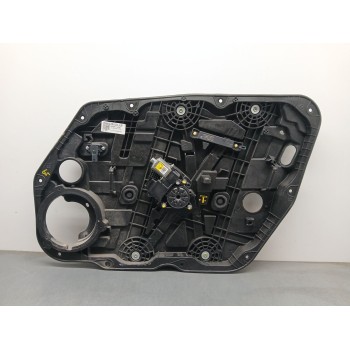 ELEVALUNAS DELANTERO DERECHO 82480CV010 / 82481CV010 