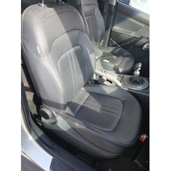 ASIENTO DELANTERO DERECHO 