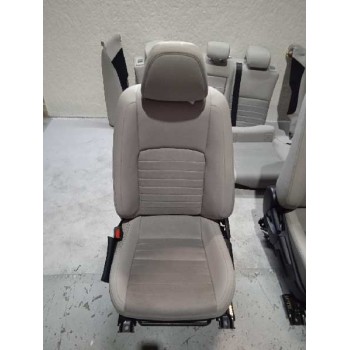 Recambio de juego asientos completo para lexus is 300h referencia OEM IAM  X4 