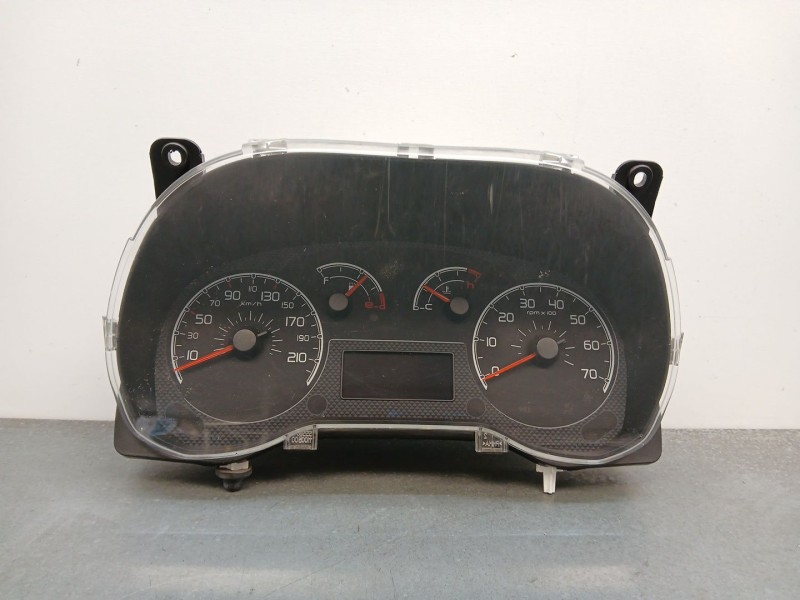 Recambio de cuadro instrumentos para fiat fiorino 1.3 16v jtd cat referencia OEM IAM 1367830080  