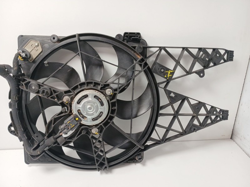 Recambio de electroventilador para alfa romeo giulietta (940_) 2.0 jtdm (940fxq1a, 940fyc1a) referencia OEM IAM 50514483  