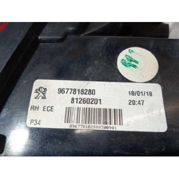 Recambio de piloto trasero derecho interior para peugeot 308 business line 130 referencia OEM IAM 9677818280 81260201 