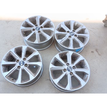 Recambio de juego llantas para kia stonic (yb) 1.2 cvvt referencia OEM IAM 6JX15 ET46 52910H8400 X4