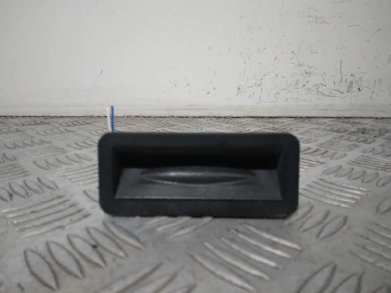 Recambio de maneta exterior porton para ford fiesta (ccn) 1.25 16v cat referencia OEM IAM C1BB19B514AA  