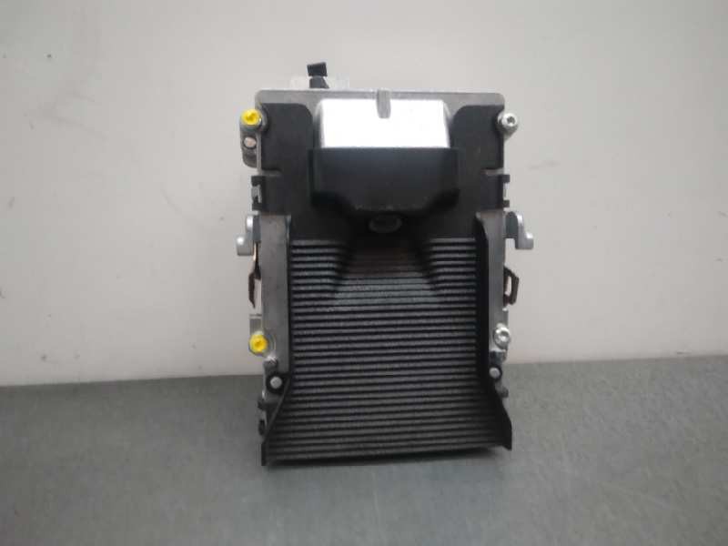 Recambio de modulo electronico para opel insignia berlina sport 4x4 referencia OEM IAM 13330410 CAMARA FRONTAL 