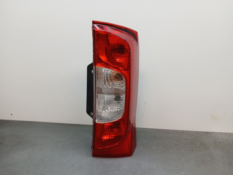 Recambio de piloto trasero derecho para fiat fiorino 1.3 16v jtd cat referencia OEM IAM 086611940r pequeño golpe 