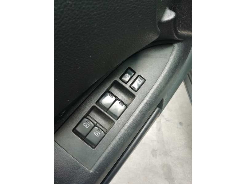 Recambio de mando elevalunas delantero izquierdo para infiniti fx fx45 referencia OEM IAM 80961CG000  4 TECLAS