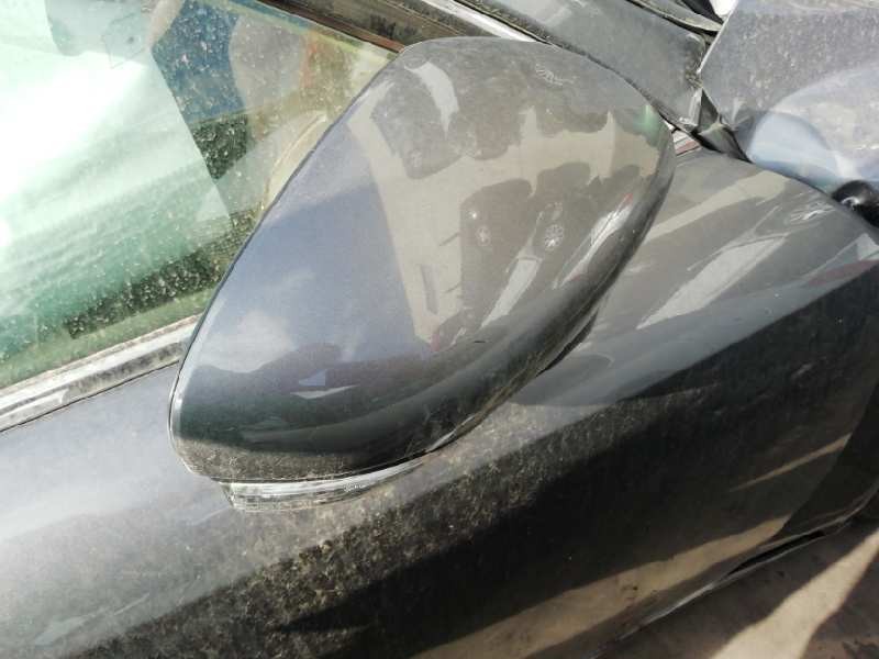 Recambio de retrovisor derecho para lexus is 300h referencia OEM IAM 027486 ABATIBLE CON MEMORIA 