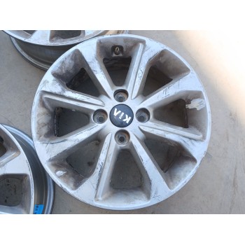 Recambio de juego llantas para kia stonic (yb) 1.2 cvvt referencia OEM IAM 6JX15 ET46 52910H8400 X4
