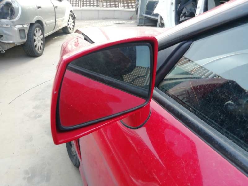 Recambio de retrovisor izquierdo para hyundai coupe (gk) 1.6 fx referencia OEM IAM  ROJO 