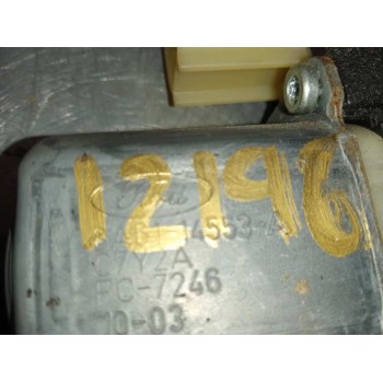 Recambio de motor elevalunas delantero derecho para ford fiesta (cb1) ghia referencia OEM IAM 8A6114553A C7Y2AFC7246 2 PINS