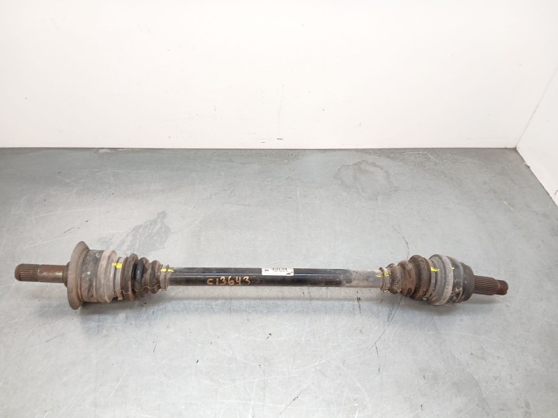 Recambio de transmision trasera derecha para bmw serie 5 lim. (f10) 520d xdrive referencia OEM IAM 33207581028 7581028AI03 