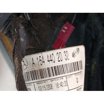 Recambio de apoyabrazos central para mercedes-benz clase m (w164) 420 / 450 cdi (164.128) referencia OEM IAM A1644402032  