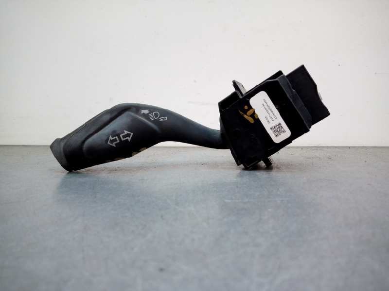 Recambio de mando luces para ford c-max titanium referencia OEM IAM AV6T13335AD  