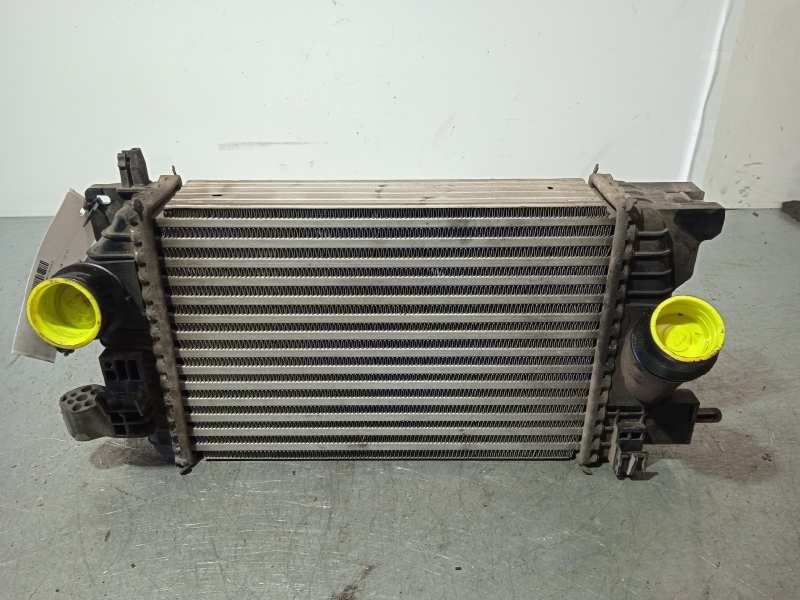 Recambio de intercooler para opel meriva b cosmo referencia OEM IAM 13337687  