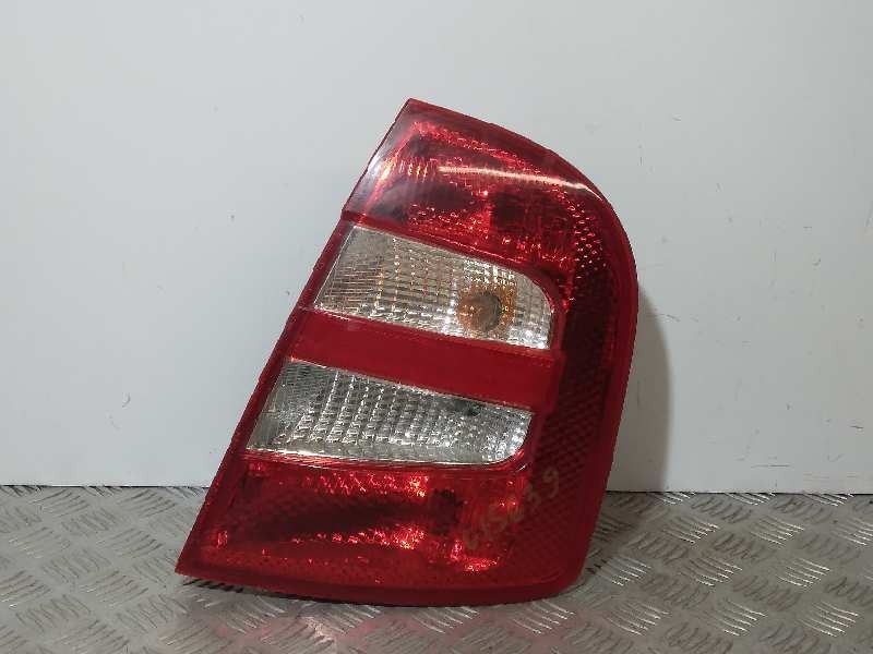 Recambio de piloto trasero derecho para skoda fabia (6y2/6y3) classic referencia OEM IAM 086651901R DEPO 