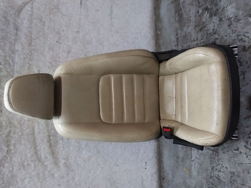Recambio de asiento delantero izquierdo para lexus is 300h referencia OEM IAM  CUERO BEIGE REGULACION ELECTRICA CON MEMORIA