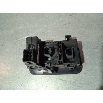 Recambio de interruptor para renault master kipper doka l3h1 3,5t referencia OEM IAM 8200379685  