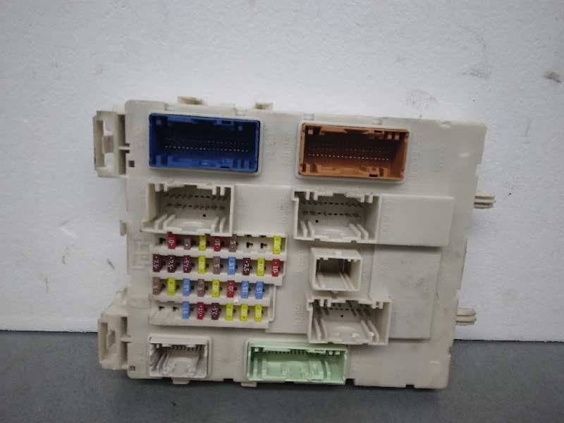 Recambio de caja reles / fusibles para ford kuga (cbs) trend+ referencia OEM IAM 599F16F10 GV6T14A073EJ 