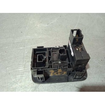 Recambio de interruptor para renault master kipper doka l3h1 3,5t referencia OEM IAM 8200379685  