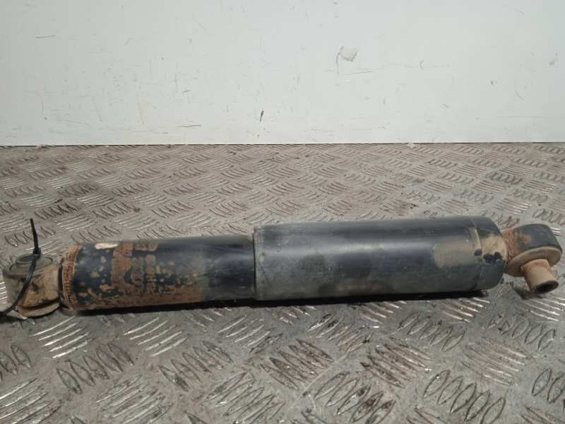 Recambio de amortiguador trasero derecho para kia soul 1.6 crdi cat referencia OEM IAM 553002K300  