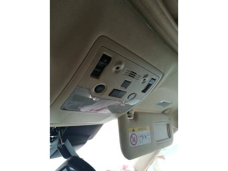 Recambio de luz interior para lexus is 300h referencia OEM IAM  TECHO SOLAR 