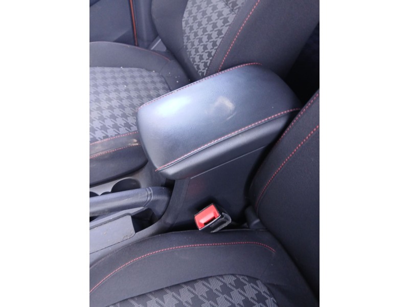 Recambio de apoyabrazos central para mg zs suv (azs1) 1.5 vti referencia OEM IAM 11550745/01  