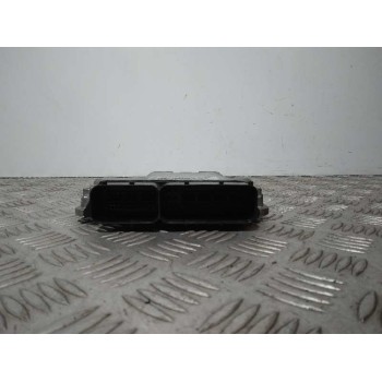 Recambio de centralita motor uce para opel insignia berlina sport 4x4 referencia OEM IAM 55577619 0281017453 