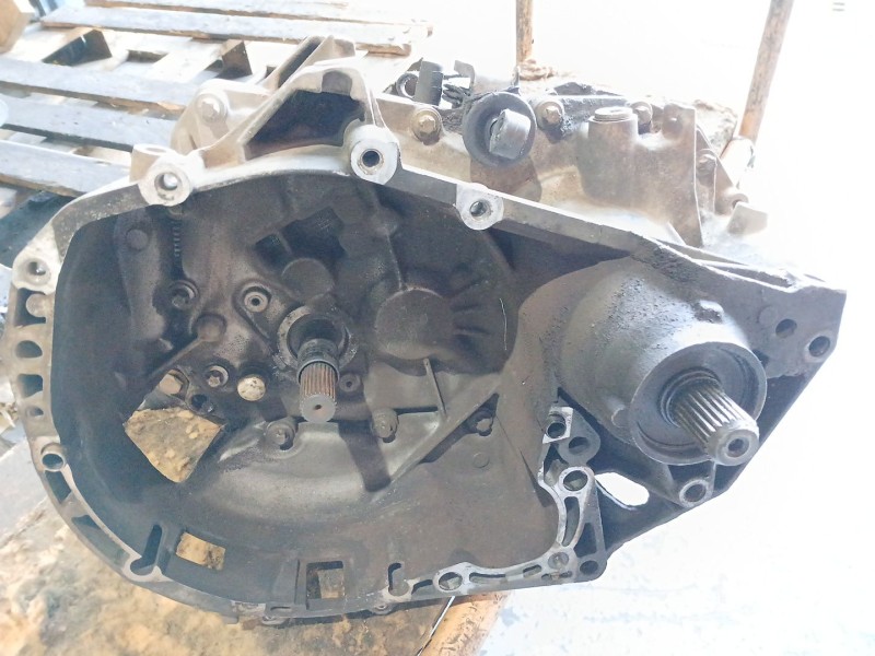 Recambio de caja casco para renault kangoo (kc0/1_) 1.5 dci (kc08, kc09) referencia OEM IAM jb3974  