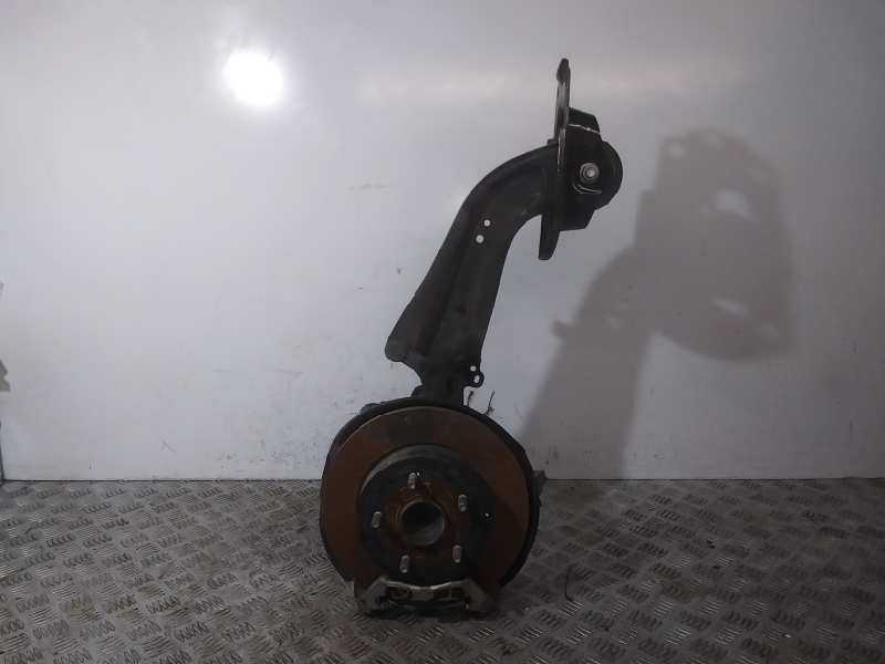 Recambio de mangueta trasera izquierda para toyota corolla (e18) referencia OEM IAM   