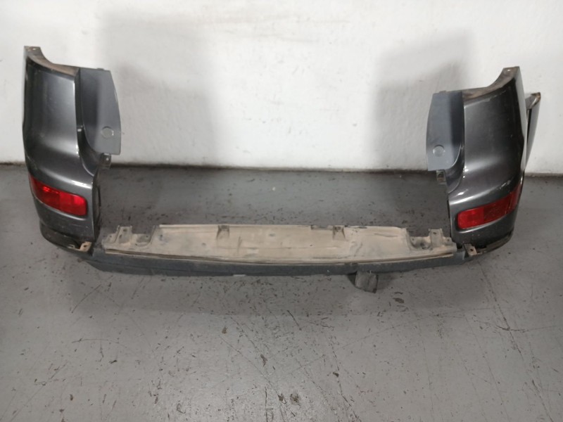 Recambio de paragolpes trasero para peugeot 4007 premium referencia OEM IAM  PARTE INFERIOR CON PUNTERAS 