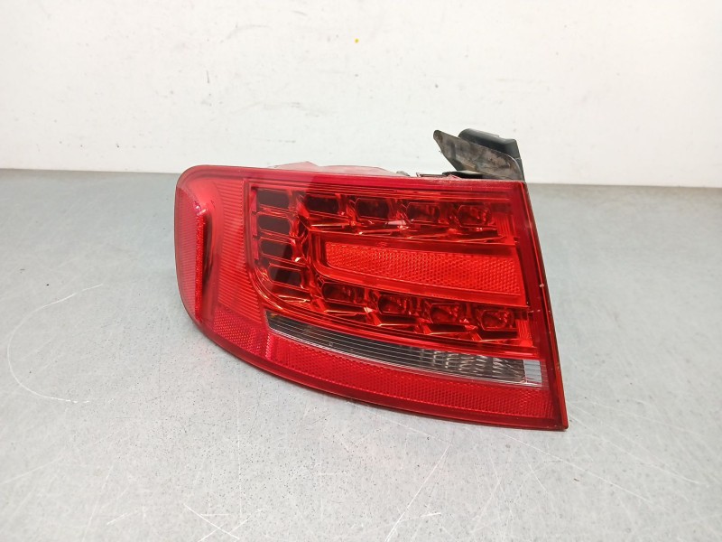 Recambio de piloto trasero izquierdo para audi a4 b8 (8k2) 2.0 tdi referencia OEM IAM 8K5945095B  